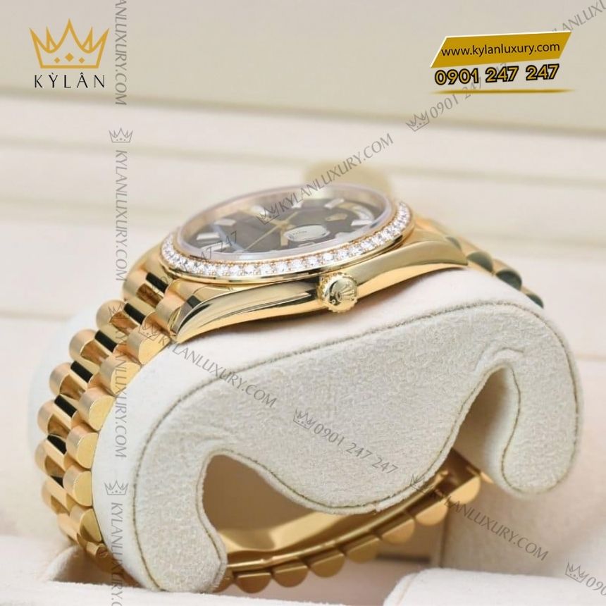 Kỳ Lân Luxury rolex day date 40 den kim cuong 228348rbr 0001 2 Đồng hồ Rolex Day-Date 40 mặt đen đính kim cương 228348RBR-0001