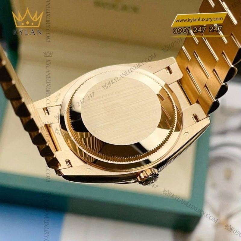 Đồng hồ Rolex Day-Date 40 mặt đen đính kim cương 228348RBR-0001
