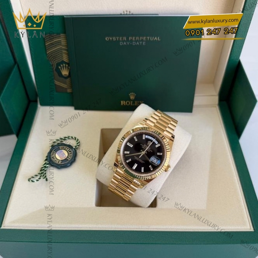Kỳ Lân Luxury rolex day date 40 mat so den 228238 0004 4 1 Đồng hồ Rolex Day Date 40 vàng vàng mặt số đen 228238-0004