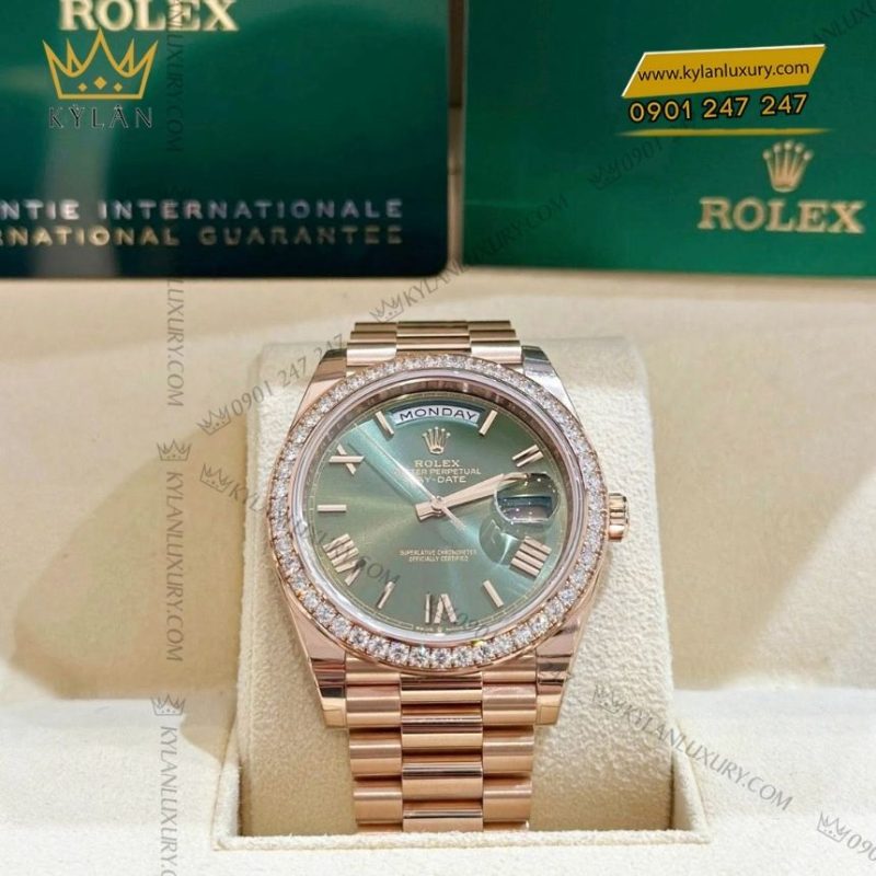 Đồng hồ Rolex Day-Date 40 olive kim cương 228345RBR-0011