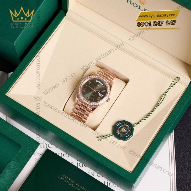 Đồng hồ Rolex Day-Date 40 olive kim cương 228345RBR-0011