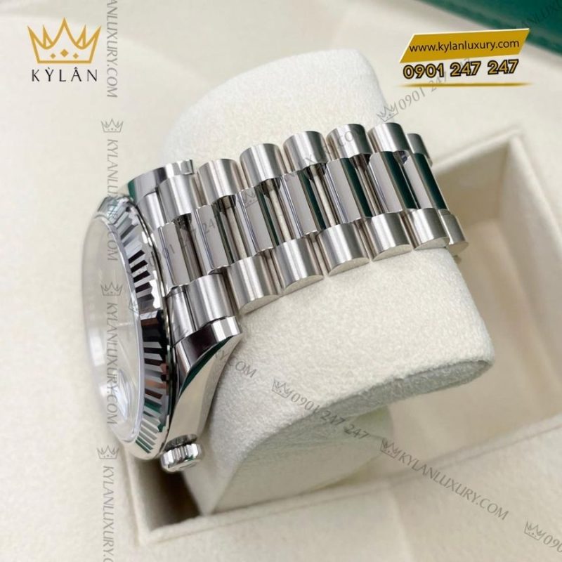 Đồng hồ Rolex Day-Date 40 xám sunray 228239-0060