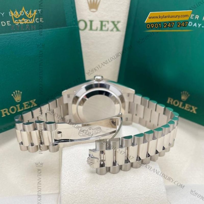 Đồng hồ Rolex Day-Date 40 xám sunray 228239-0060