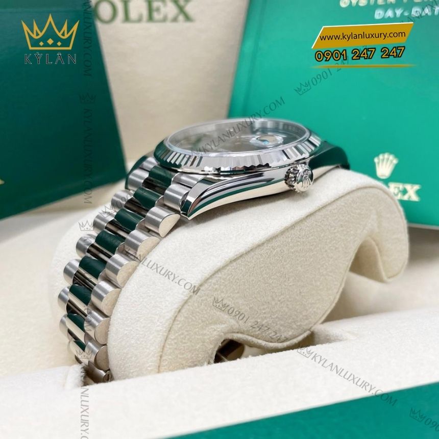 Kỳ Lân Luxury rolex day date 40 xam 228239 0060 8 Đồng hồ Rolex Day-Date 40 xám sunray 228239-0060