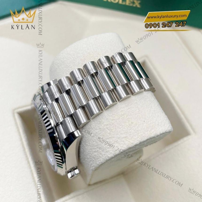 Kỳ Lân Luxury rolex day date 40 xam kim cuong 228239 0003 4 Đồng hồ Rolex Day-Date 40 mặt bạc đính kim cương 228239-0003