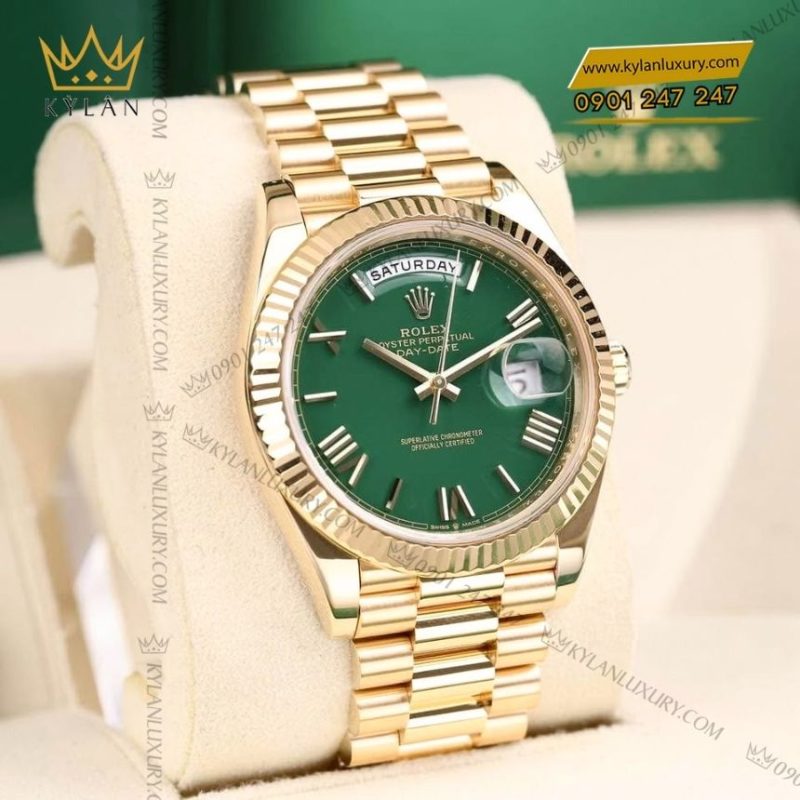 Đồng hồ Rolex Day‑Date 40 mặt xanh lá La Mã 228238-0061