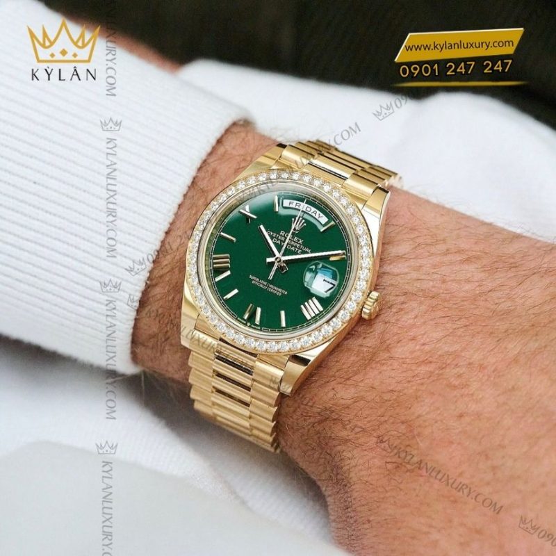 Đồng hồ Rolex Day-Date 40 xanh lá La Mã 228348RBR-0040