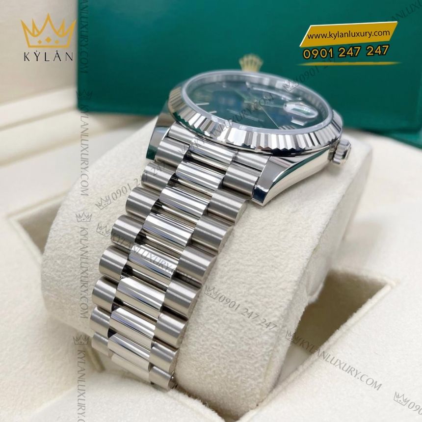 Kỳ Lân Luxury rolex day date 40 xanh ombre 228239 0076 2 Đồng hồ Rolex Day‑Date 40 xanh dương ombré 228239-0076
