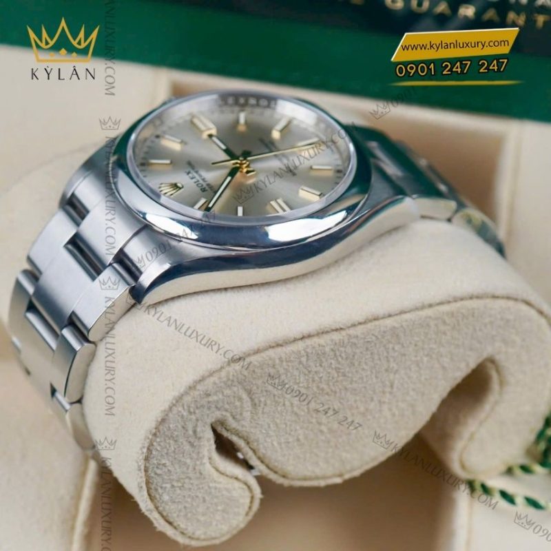 Đồng hồ Rolex Oyster Perpetual 36 mặt số bạc 126000-0001