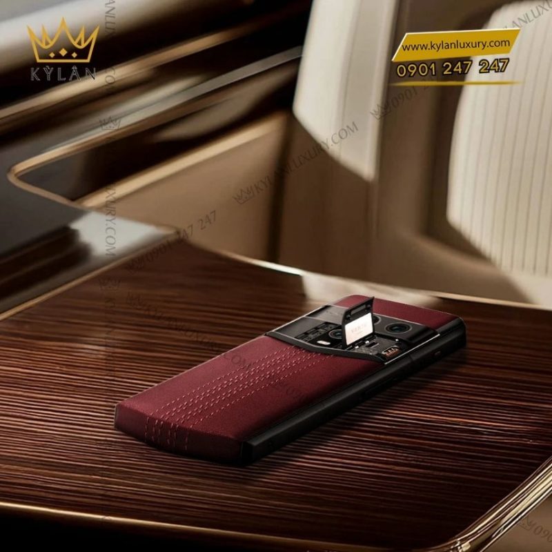 Điện thoại Vertu Agent Q Black Regular Wine Red Calf 1TB
