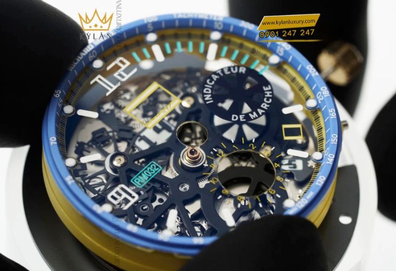 Bộ máy RMAC2 automatic flyback chronograph mạnh mẽ của RM 032