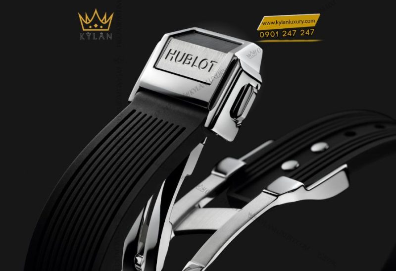 Dây cao su đen và khóa deployant của Hublot Big Bang One Click 33mm