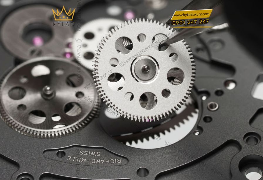 Chức năng flyback chronograph RM 032 với thao tác reset nhanh