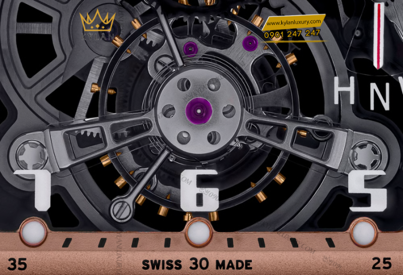 Power Reserve Indicator tại vị trí 2 giờ của RM 17-01