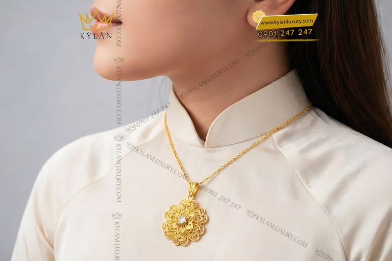 Bông tai Hoa Mai vàng Au750 đính kim cương