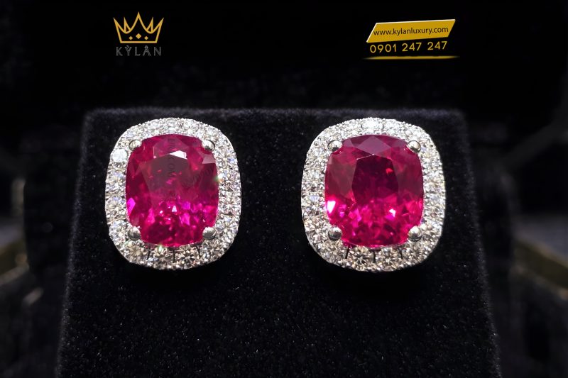 Bông tai vàng trắng Au750 đính kim cương và đá sapphire đỏ
