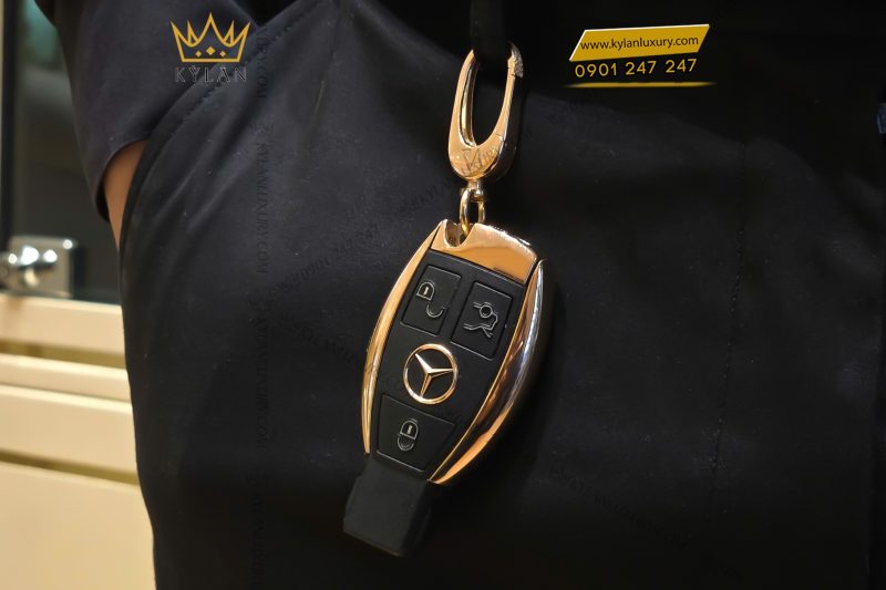 Chìa khóa xe Mercedes vàng hồng Au750 đính kim cương