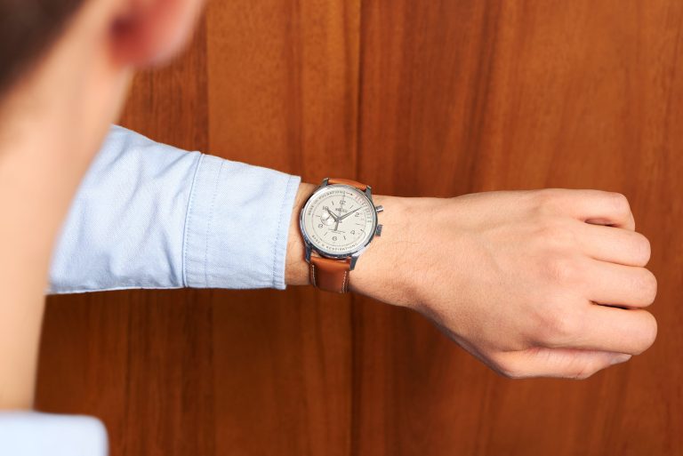 Kỳ Lân Luxury Dong ho Angelus Chronographe Medical x Massena LAB 3 Đồng hồ Angelus Chronographe Médical x Massena LAB