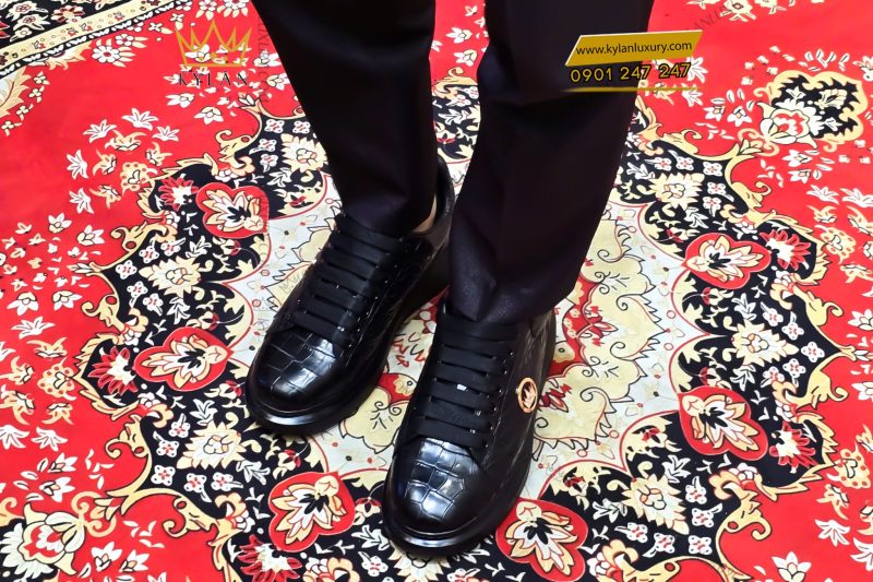 Giày bata da cá Alligator đính logo vương miện vàng Au750 và kim cương