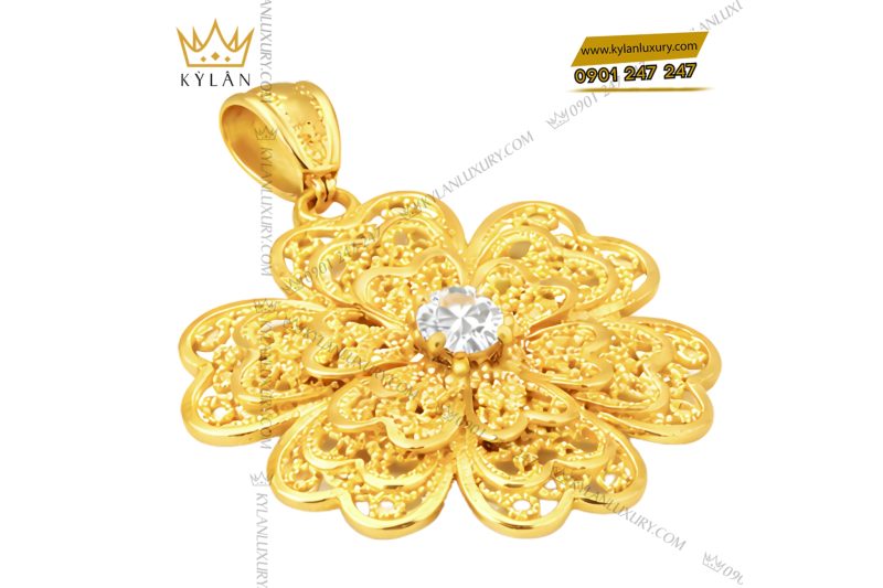 Mặt dây chuyền Hoa Mai vàng Au750 đính kim cương