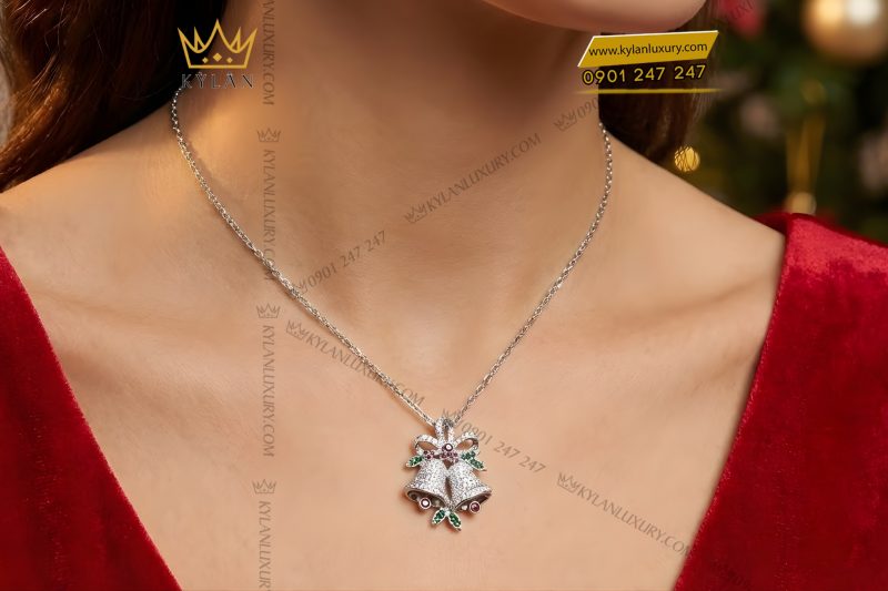 Mặt dây chuyền chuông vàng trắng Au750 đính kim cương và đá quý