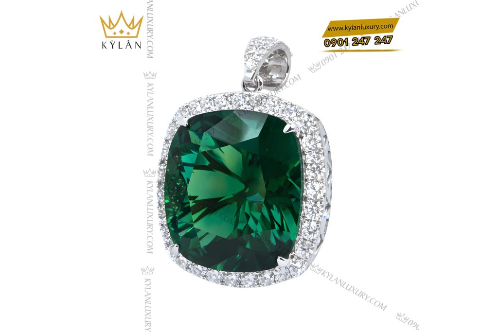 Kỳ Lân Luxury Mat day chuyen vang trang Au750 dinh kim cuong va da ngoc luc bao 5 Mặt dây chuyền vàng trắng Au750 đính kim cương và đá ngọc lục bảo