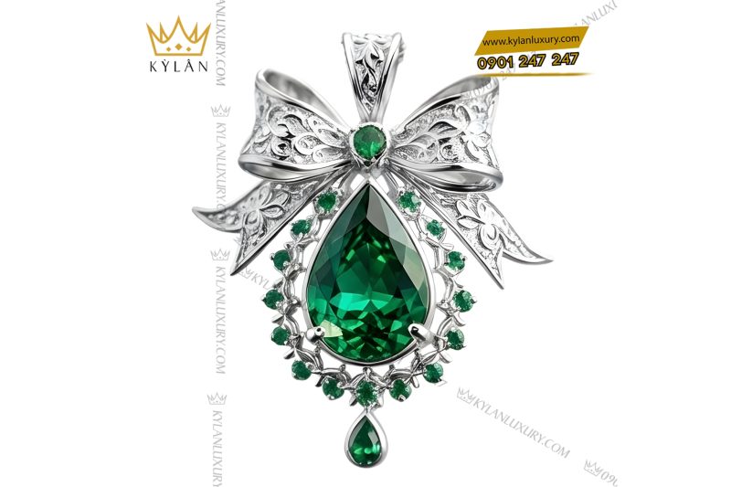 Mặt dây chuyền vàng trắng Au750 đính kim cương và đá quý xanh