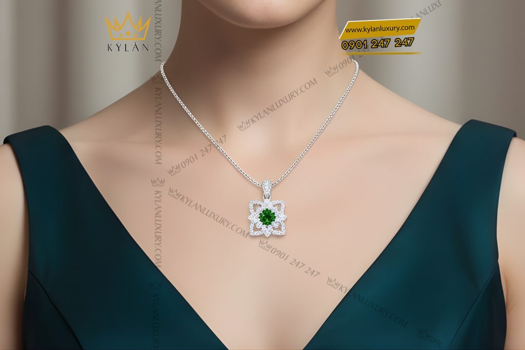 Mặt dây chuyền vàng trắng Au750 đính kim cương và đá quý xanh 14 Kỳ Lân Luxury Mat day chuyen vang trang Au750 dinh kim cuong va da quy xanh 9 2 Mặt dây chuyền vàng trắng Au750 đính kim cương và đá quý xanh