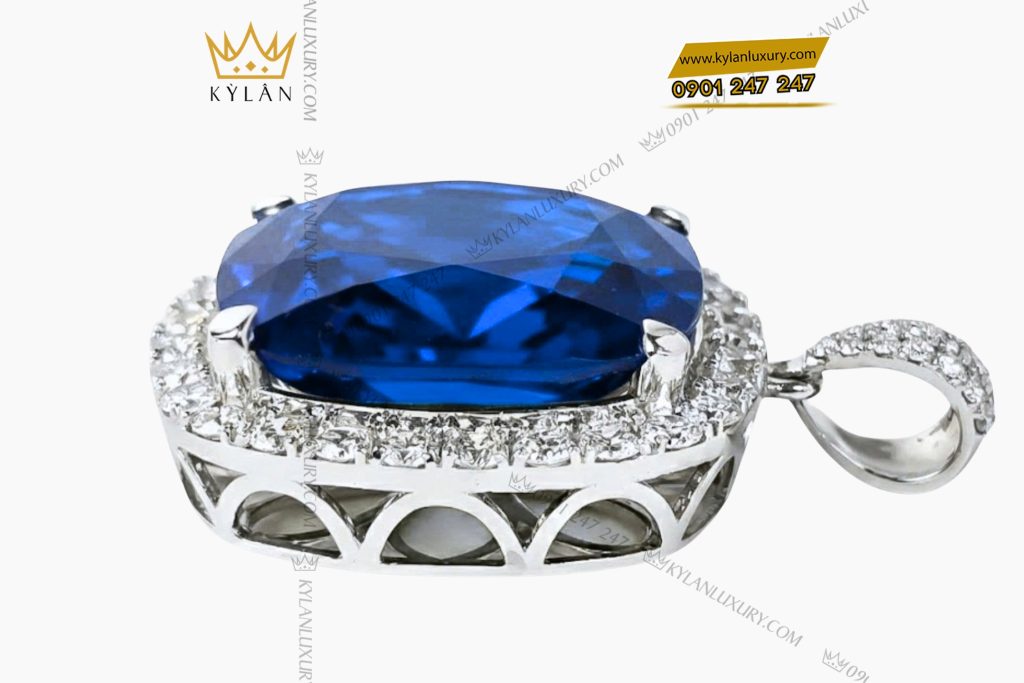 Mặt dây chuyền vàng trắng Au750 đính kim cương và đá sapphire xanh 12 Kỳ Lân Luxury Mat day chuyen vang trang Au750 dinh kim cuong va da sapphire xanh 5 Mặt dây chuyền vàng trắng Au750 đính kim cương và đá sapphire xanh