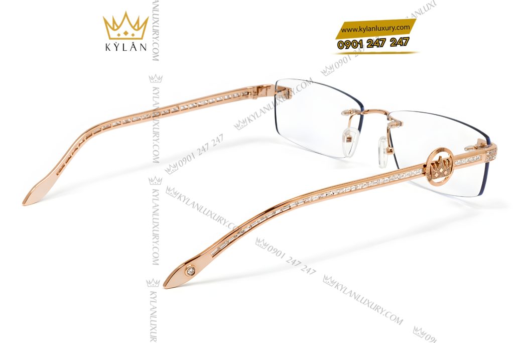Mắt kính vàng hồng Au750 đính logo vương miện và kim cương baguette