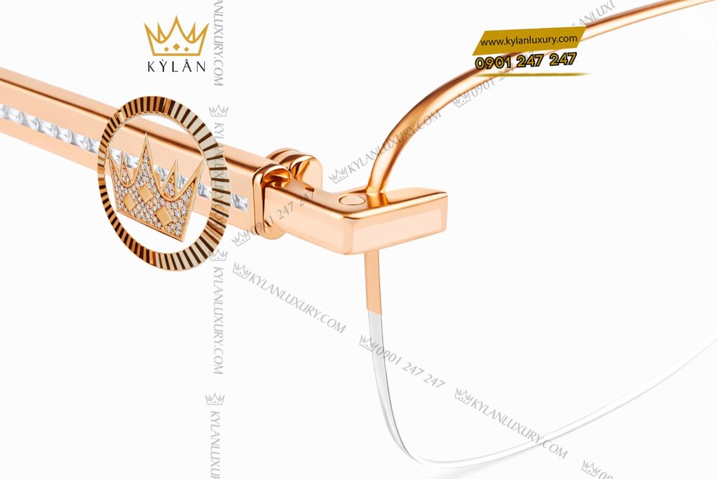 Mắt kính vàng hồng Au750 đính logo vương miện và kim cương baguette