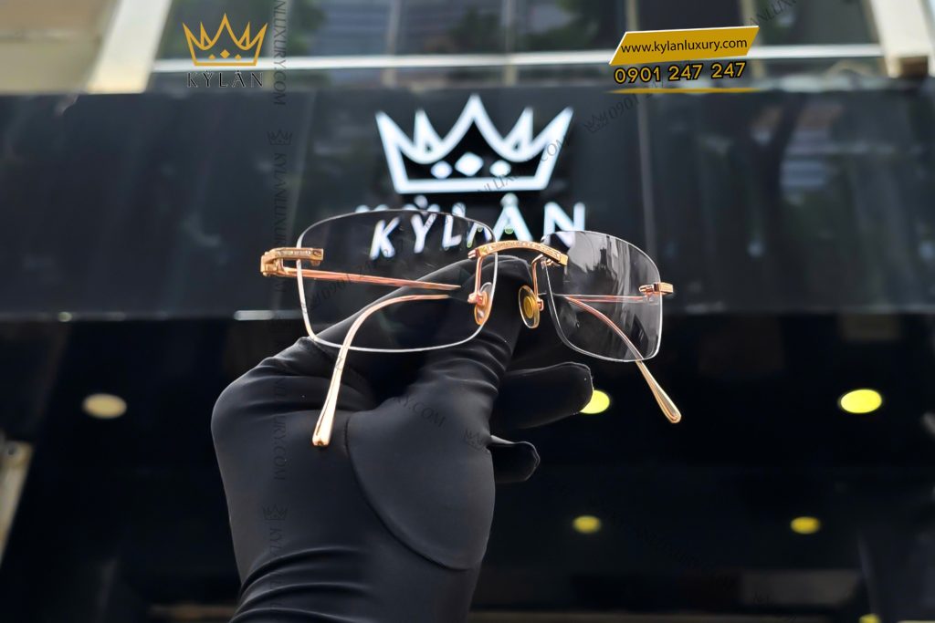 Kỳ Lân Luxury Mat kinh vang hong nguyen khoi Au750 dinh kim cuong 10 Mắt kính vàng hồng Au750 đính kim cương