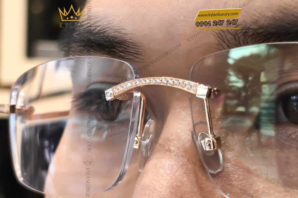 Mắt kính vàng hồng Au750 đính kim cương