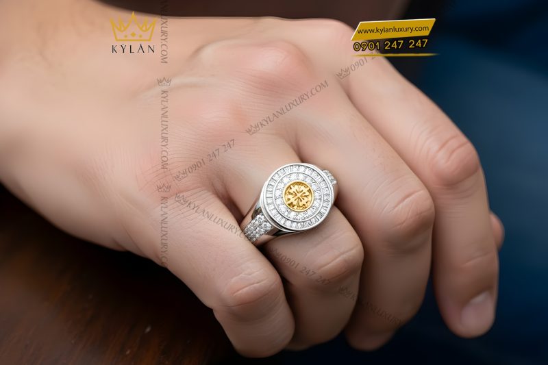 Nhẫn Patek Philippe vàng trắng Au750 đính kim cương