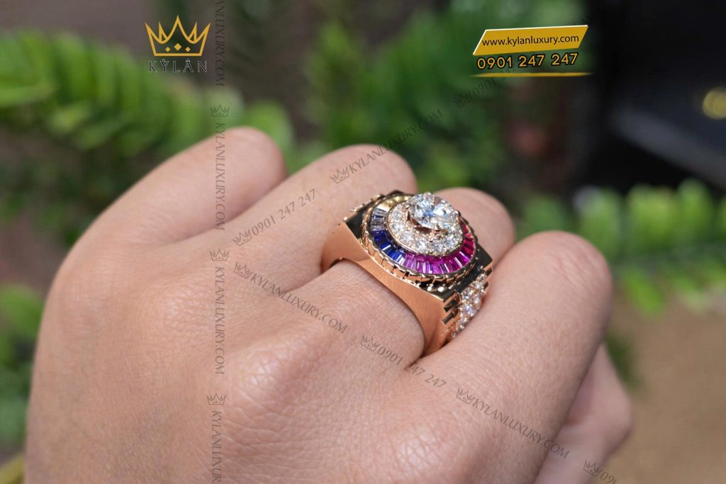 Kỳ Lân Luxury Nhan Rolex vang hong Au750 dinh kim cuong va da quy Rainbow 8 1 Nhẫn Rolex vàng hồng Au750 đính kim cương và đá quý Rainbow
