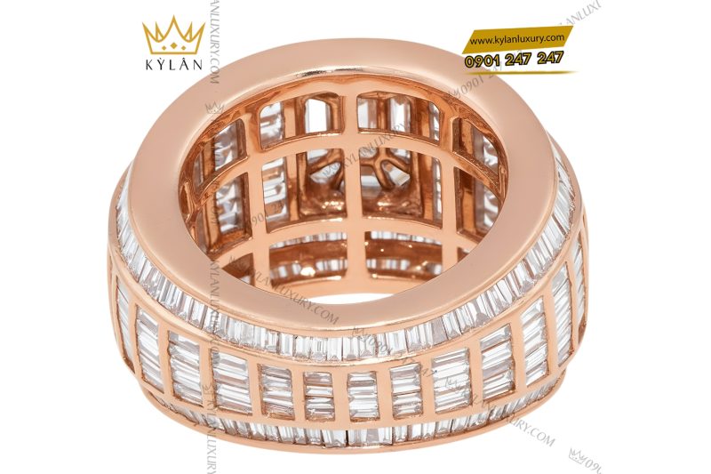 Nhẫn nam vàng hồng Au750 đính kim cương baguette