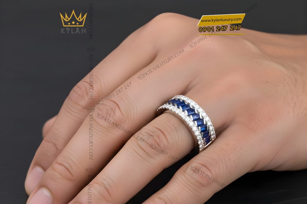 Nhẫn nam vàng trắng Au750 đính kim cương và đá quý 5 Nhẫn nam vàng trắng Au750 đính kim cương và đá quý