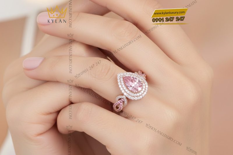 Nhẫn nữ vàng hồng Au750 đính kim cương và đá quý hồng