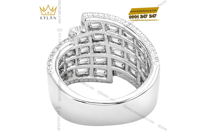 Nhẫn nữ vàng trắng Au750 đính kim cương baguette