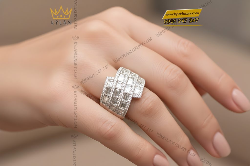 Nhẫn nữ vàng trắng Au750 đính kim cương baguette