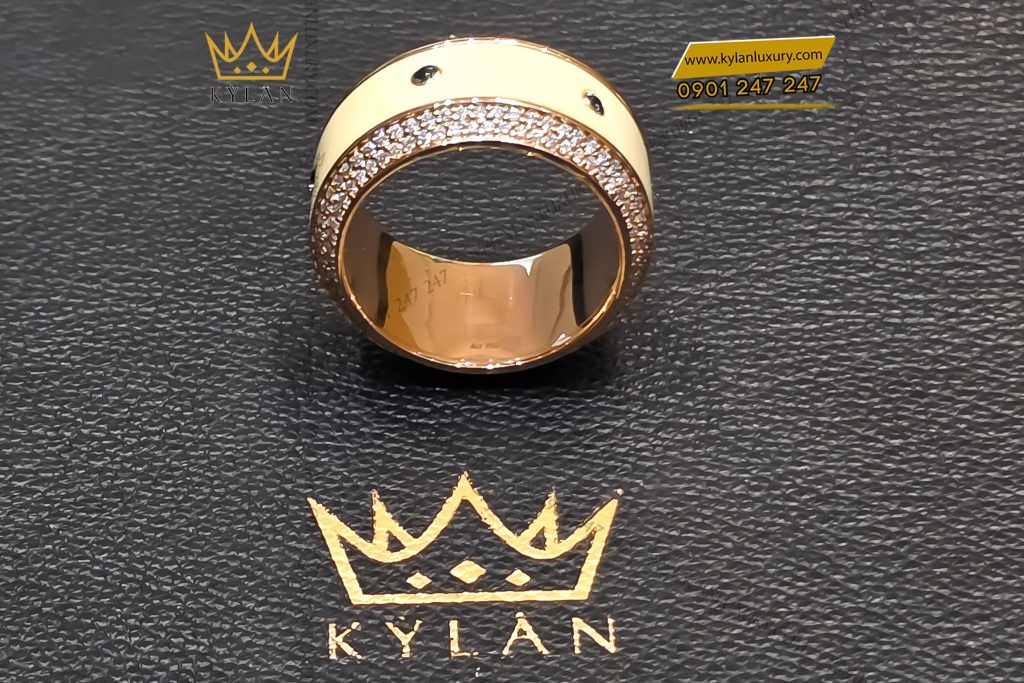 Nhẫn xoay ngà voi vàng hòng Au750 đính kim cương 13 Kỳ Lân Luxury Nhan xoay nga voi vang hong Au750 dinh kim cuong 6 Nhẫn xoay ngà voi vàng hòng Au750 đính kim cương