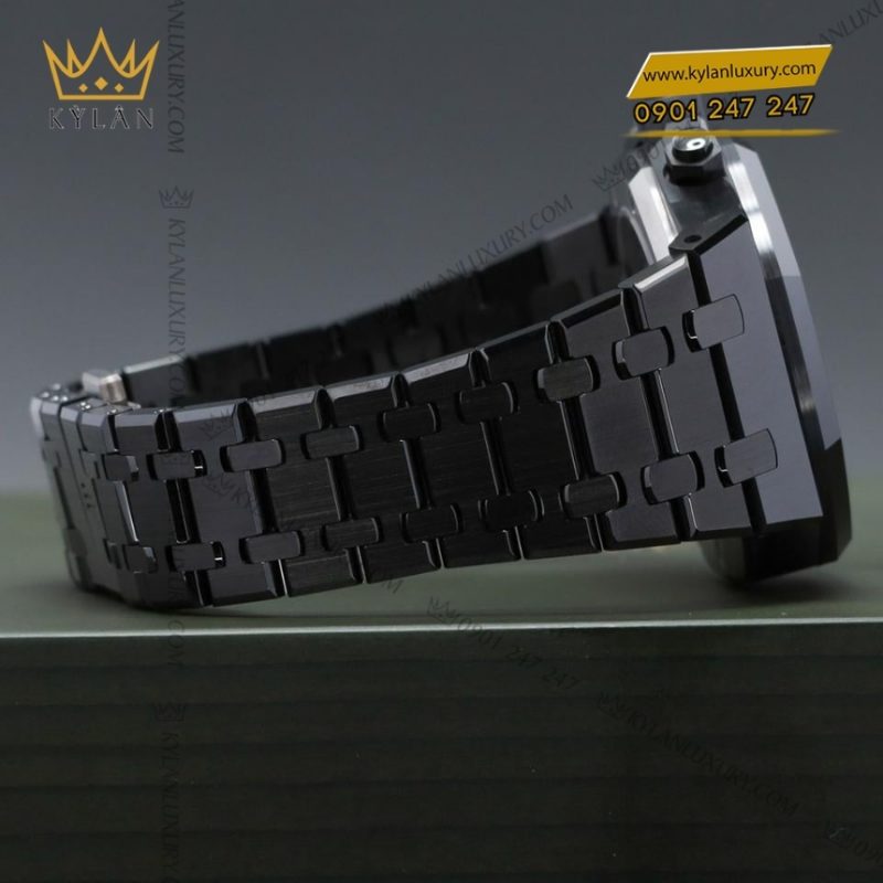 Đồng hồ Royal Oak Selfwinding Chronograph Black Ceramic 26240CE