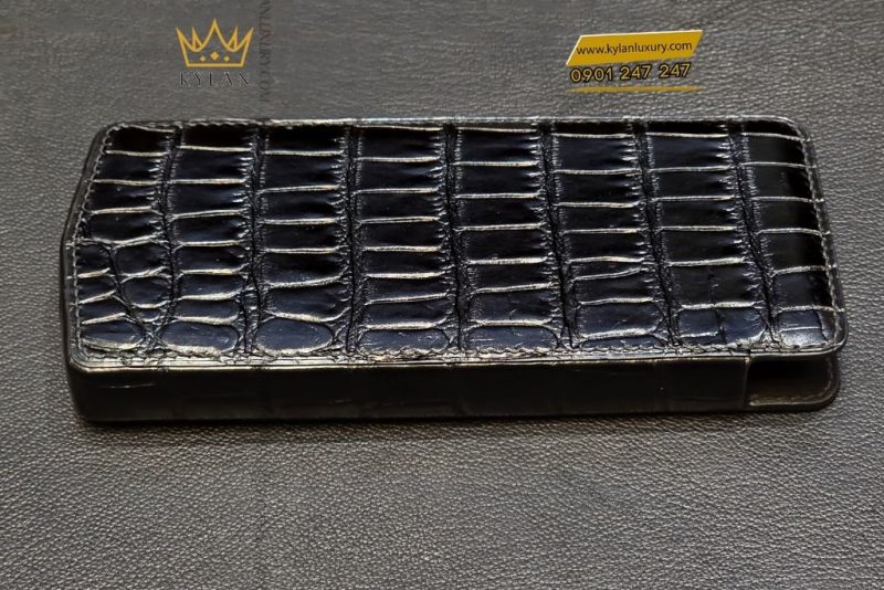 Bao da Vertu Agent Q da cá Alligator đen