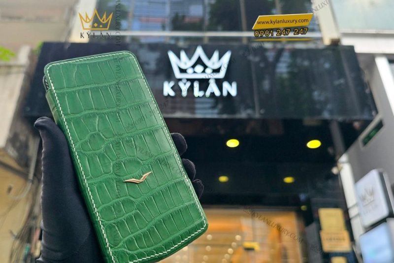 Bao da Vertu Agent Q da cá Alligator xanh lá