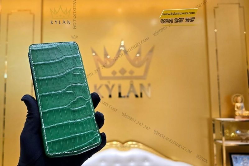 Bao da Vertu Agent Q da cá Alligator xanh lá