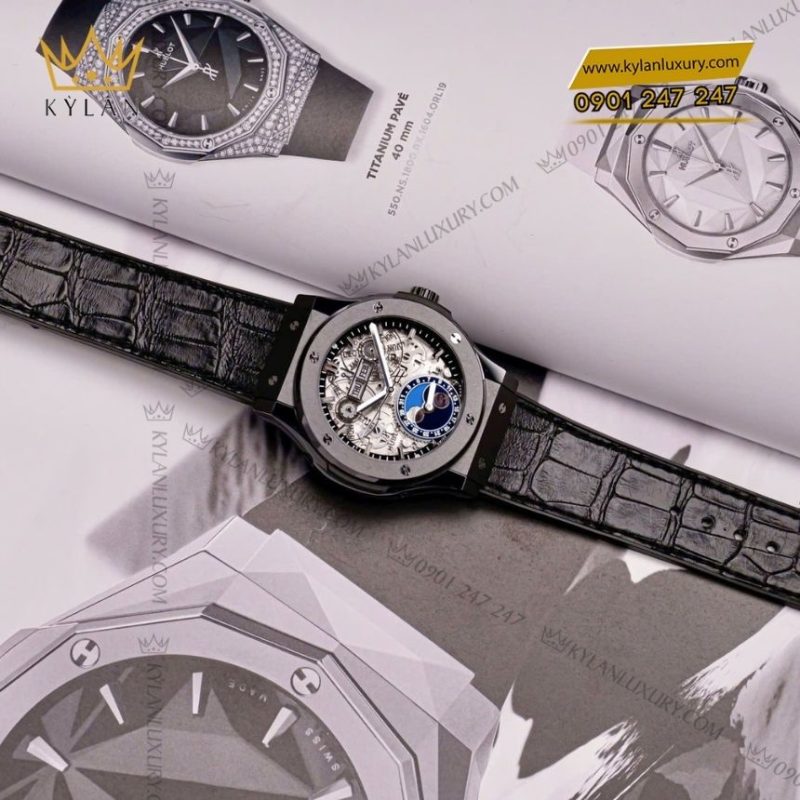 Đồng hồ Hublot Classic Fusion Aerofusion Moonphase Black Magic 42mm