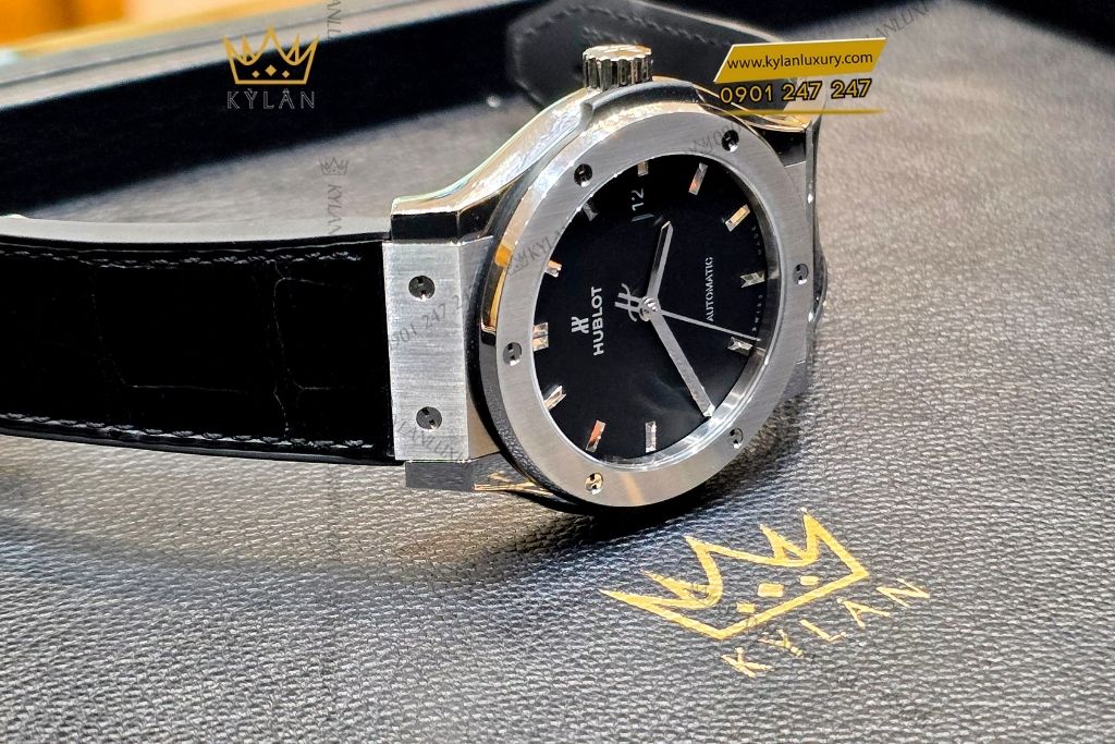 Kỳ Lân Luxury hublot classic fusion titanium 38mm day da ca 13 Đồng hồ Hublot Classic Fusion Titanium 38mm dây da cá