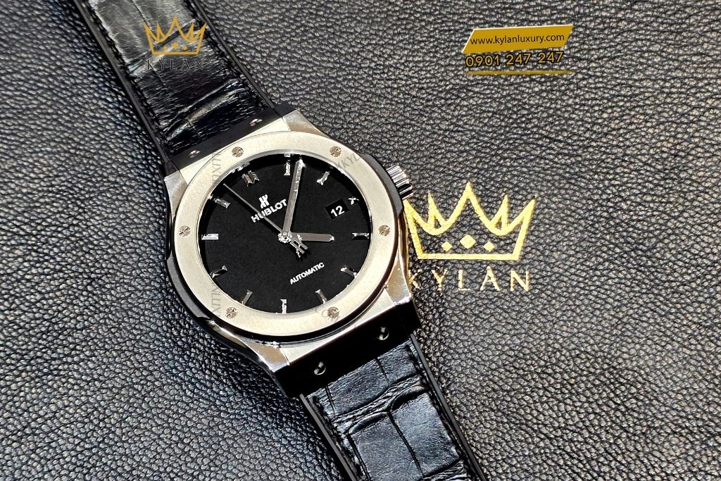 Kỳ Lân Luxury hublot classic fusion titanium 38mm day da ca 6 Đồng hồ Hublot Classic Fusion Titanium 38mm dây da cá