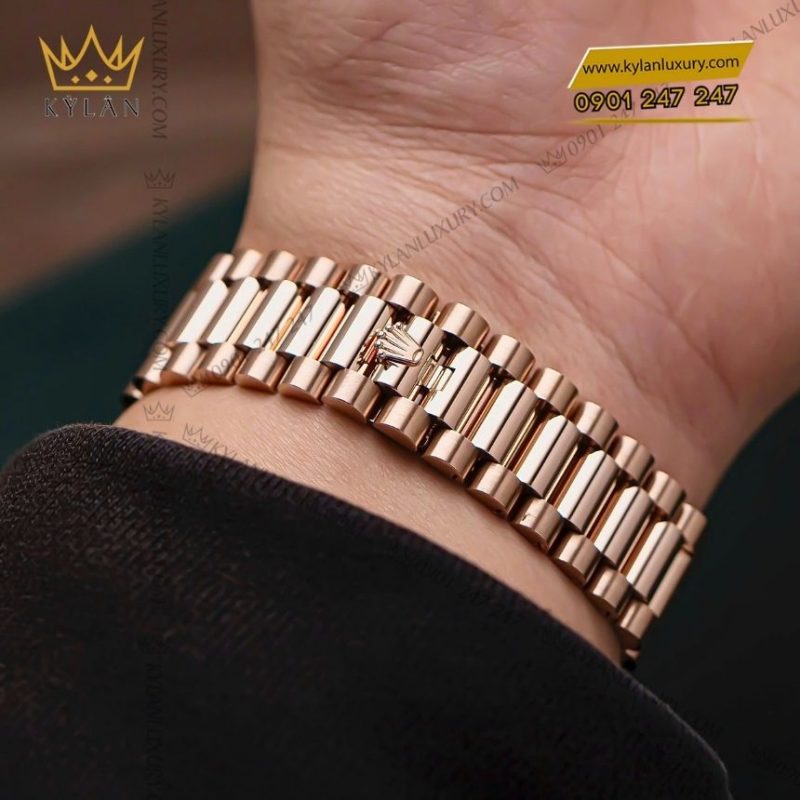 Đồng hồ Rolex Day Date 36 xà cừ kim cương 128235-0029