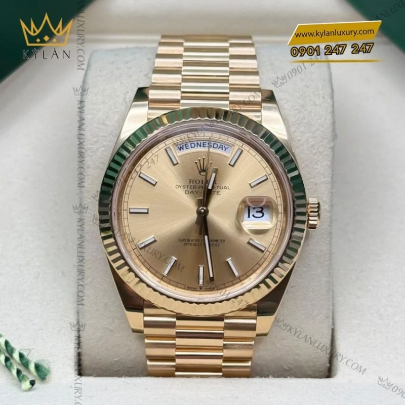 Đồng hồ Rolex Day Date 40 vàng vàng champagne 228238-0003